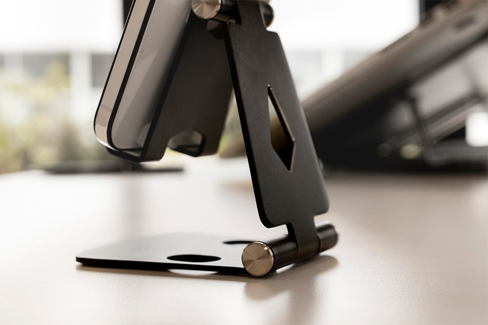 Mobiparts Phone Stand | Verstelbare Telefoonhouder van Metaal | Maat M