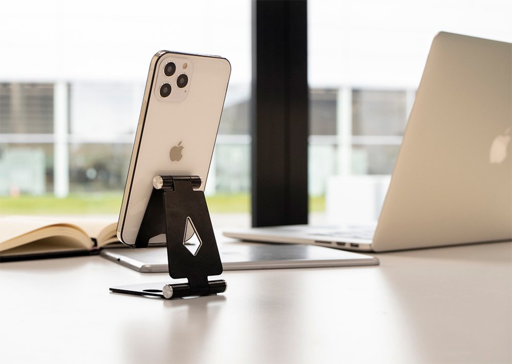 Mobiparts Phone Stand | Verstelbare Telefoonhouder van Metaal | Maat M