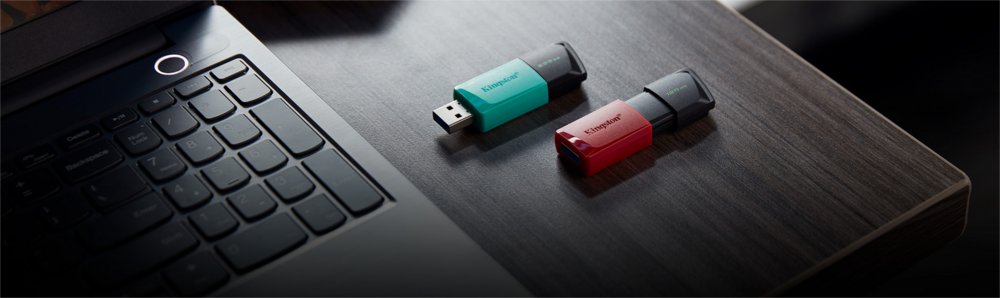 Kingston DataTraveler Exodia M | 128GB USB-A 3.2 Flash Drive | Zwart/Rood
