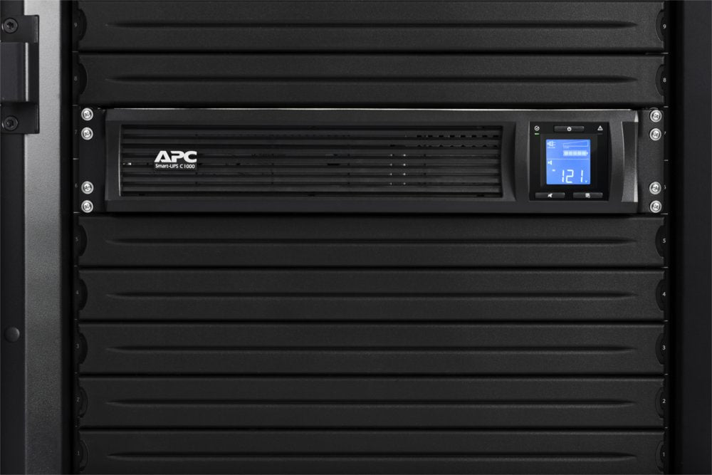 APC Smart-UPS SMC1000I-2UC | 1000 VA / 600 W | 2U Rackmount | 4x IEC C13 Stopcontacten | AVR Spanningsregeling | LCD-scherm |