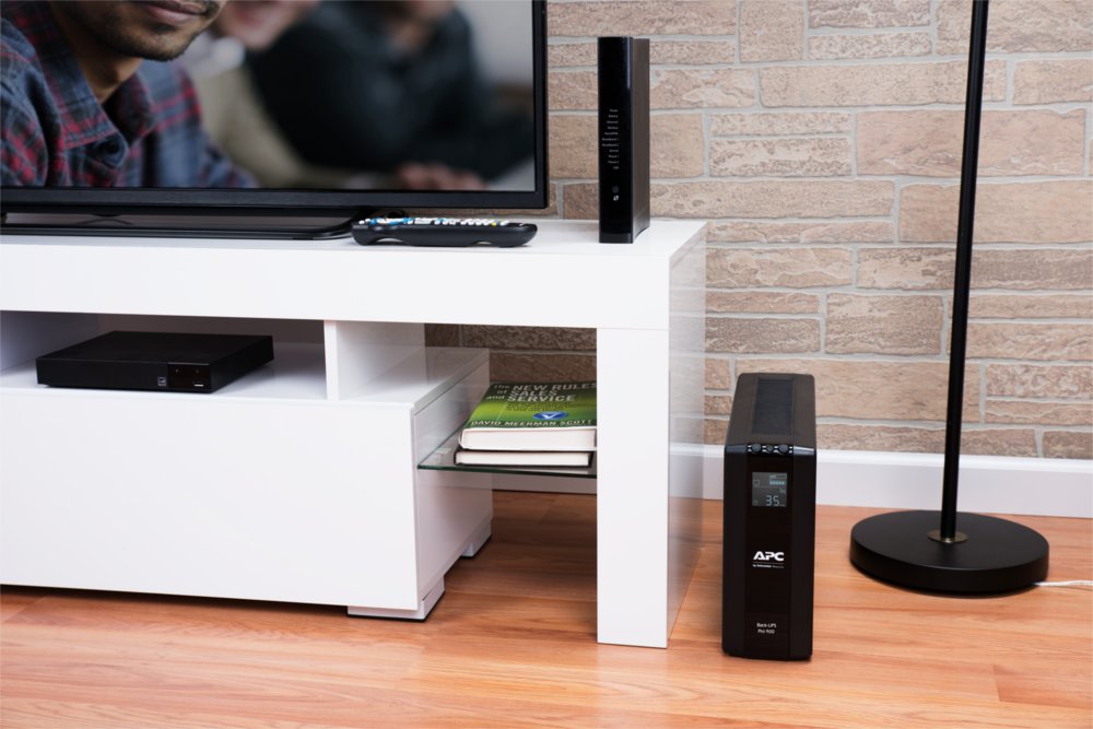 APC Back-UPS Pro BR900MI | 900 VA | 6x IEC C13 Stopcontacten | AVR Spanningstabilisatie | LCD-Statusdisplay